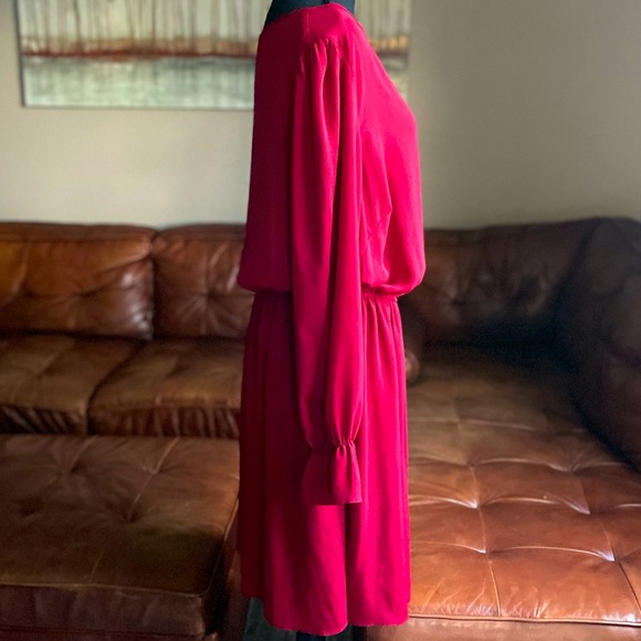 Bright Red Beautiful Dress Midi with Long Sleeves Detail on the Front - Picture 3 of 16